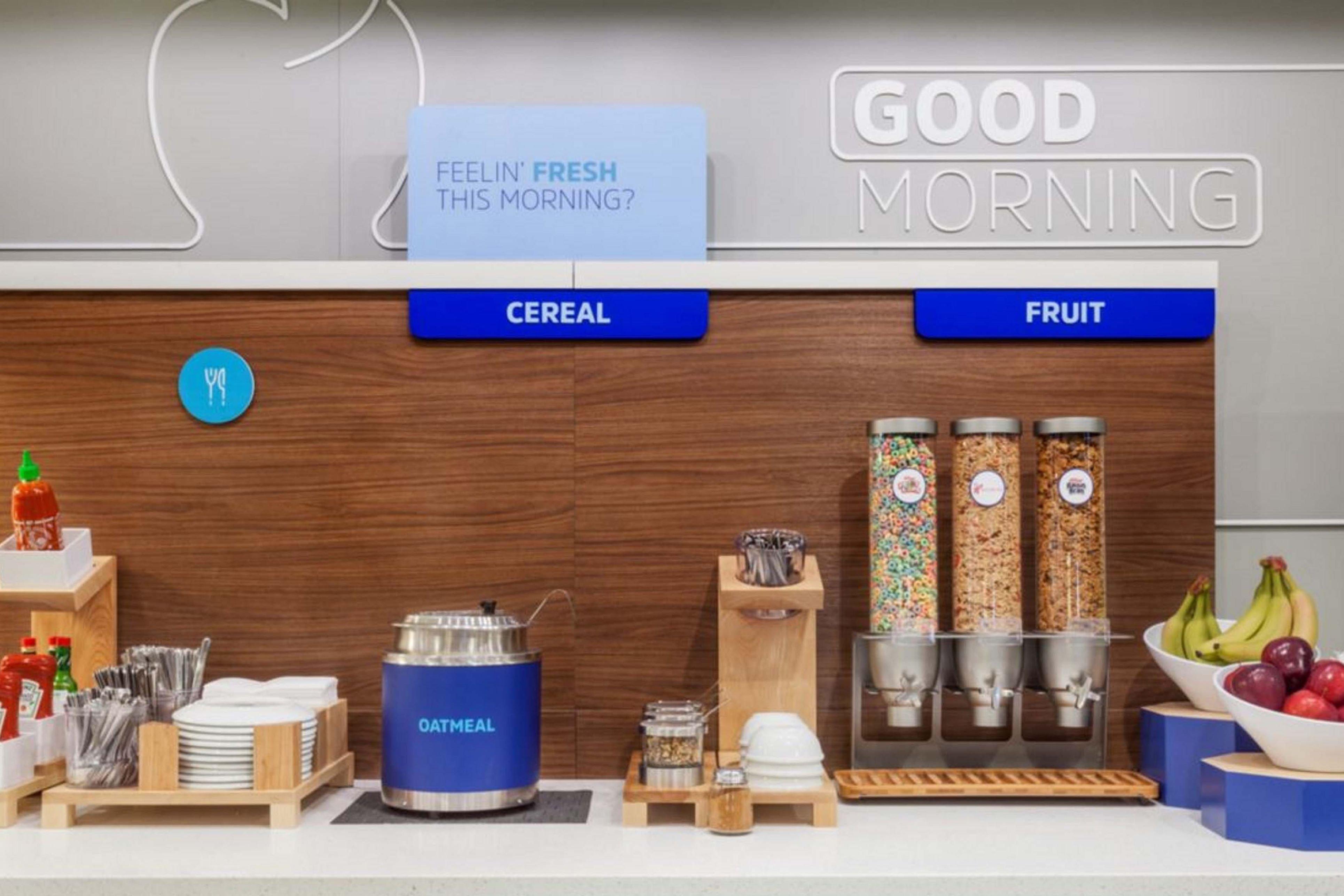Holiday Inn Express Hotel & Suites Lincoln South By Ihg Bagian luar foto