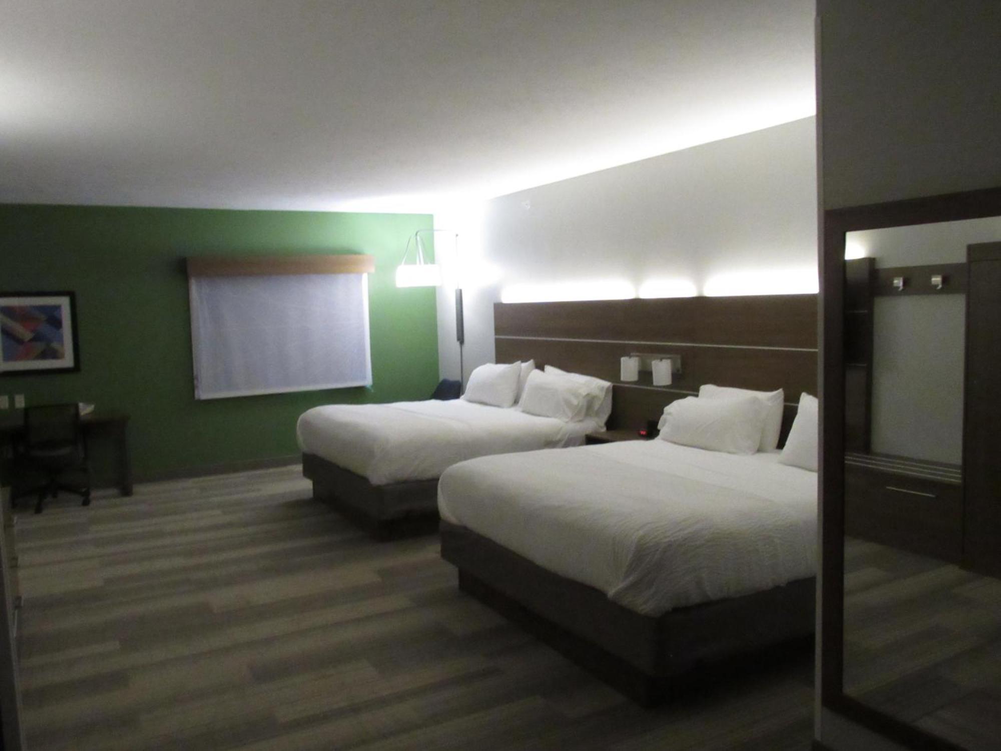 Holiday Inn Express Hotel & Suites Lincoln South By Ihg Bagian luar foto
