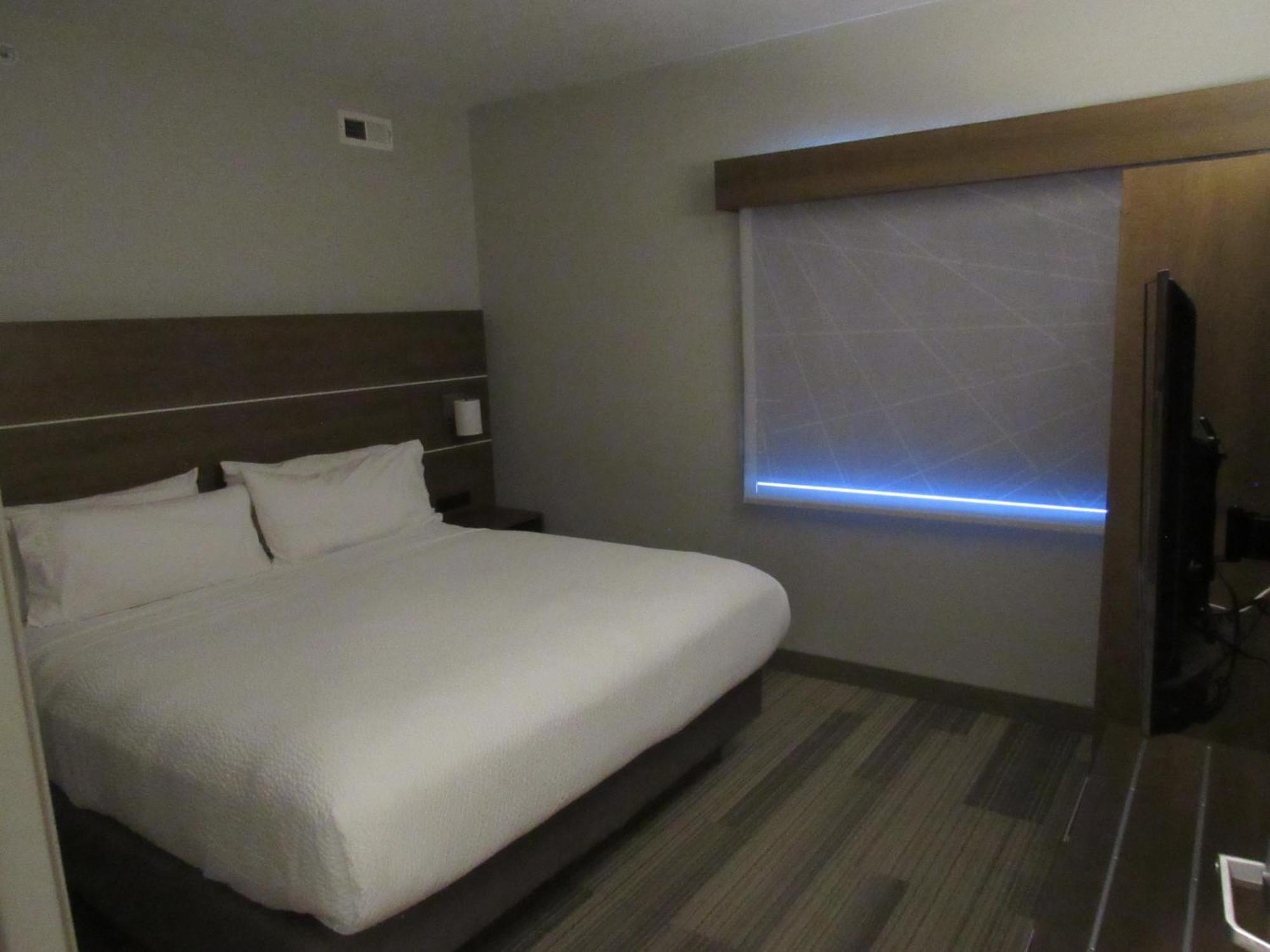 Holiday Inn Express Hotel & Suites Lincoln South By Ihg Bagian luar foto
