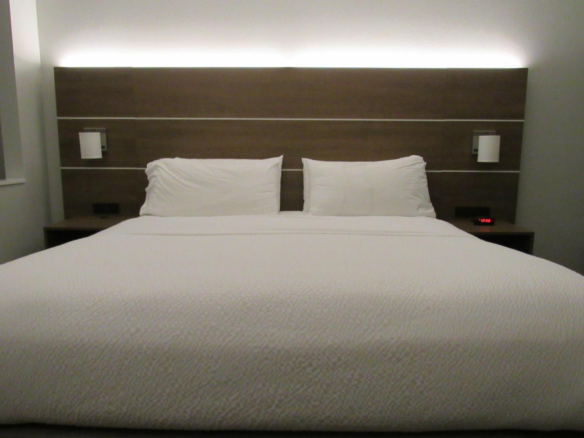 Holiday Inn Express Hotel & Suites Lincoln South By Ihg Bagian luar foto
