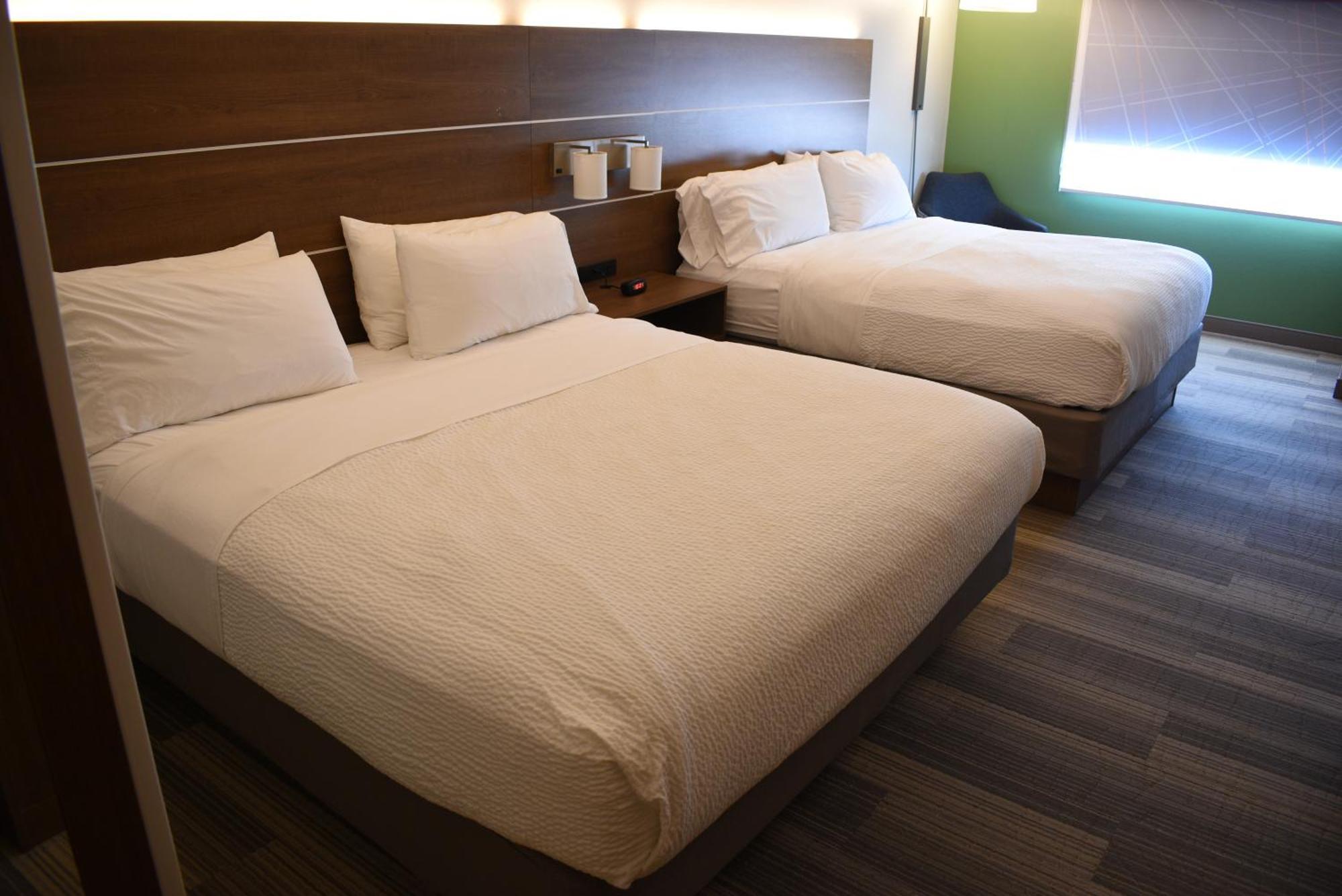 Holiday Inn Express Hotel & Suites Lincoln South By Ihg Bagian luar foto