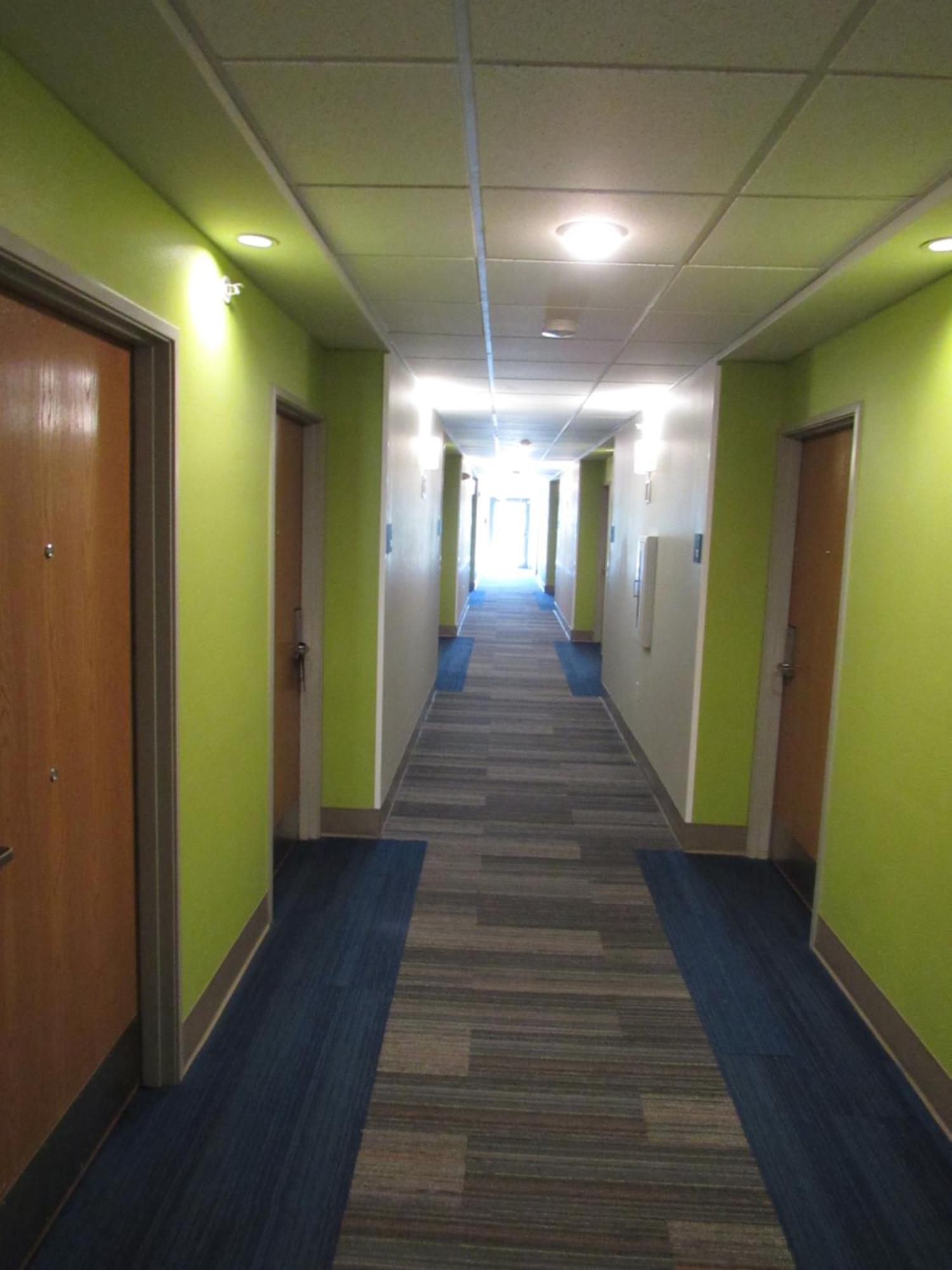 Holiday Inn Express Hotel & Suites Lincoln South By Ihg Bagian luar foto