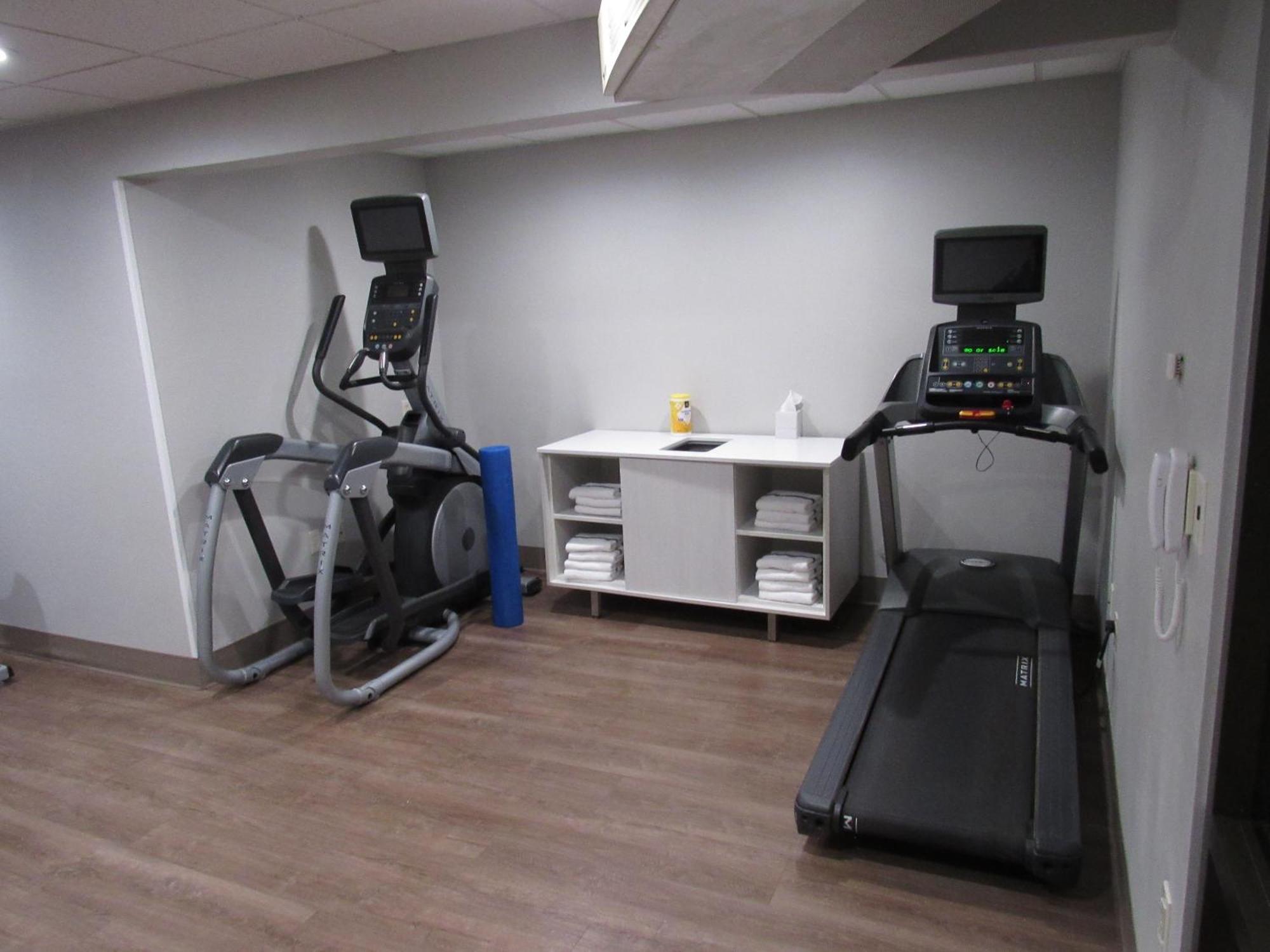 Holiday Inn Express Hotel & Suites Lincoln South By Ihg Bagian luar foto