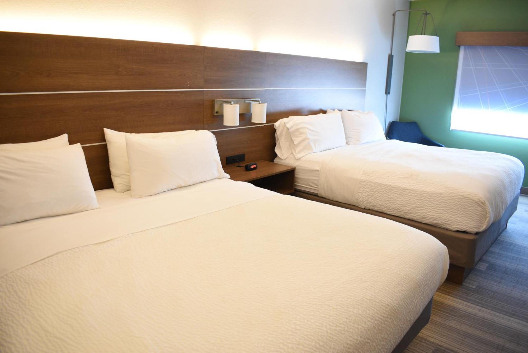 Holiday Inn Express Hotel & Suites Lincoln South By Ihg Bagian luar foto