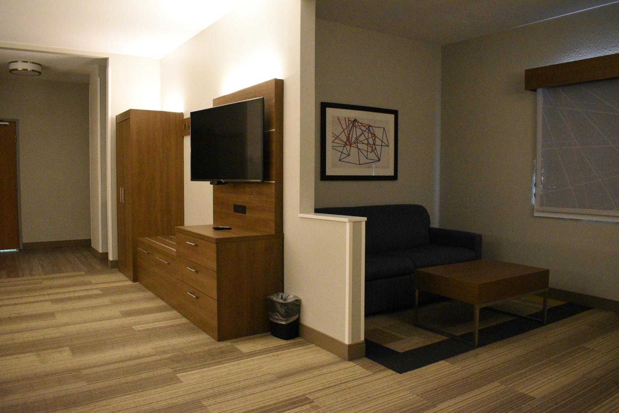 Holiday Inn Express Hotel & Suites Lincoln South By Ihg Bagian luar foto