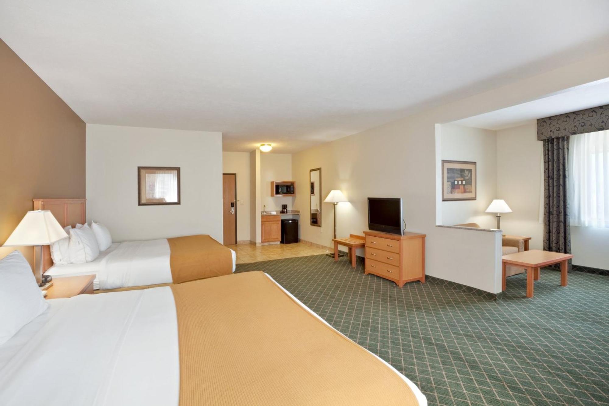 Holiday Inn Express Hotel & Suites Lincoln South By Ihg Bagian luar foto